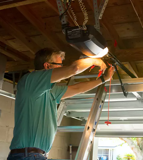 Common LiftMaster Garage Door Repair Issues in Miami